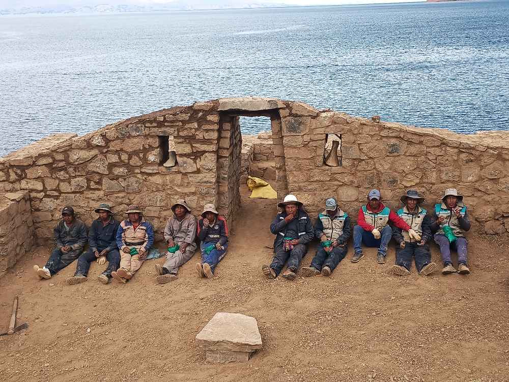 Restauración del Palacio Pilkokaina (Isla del Sol)